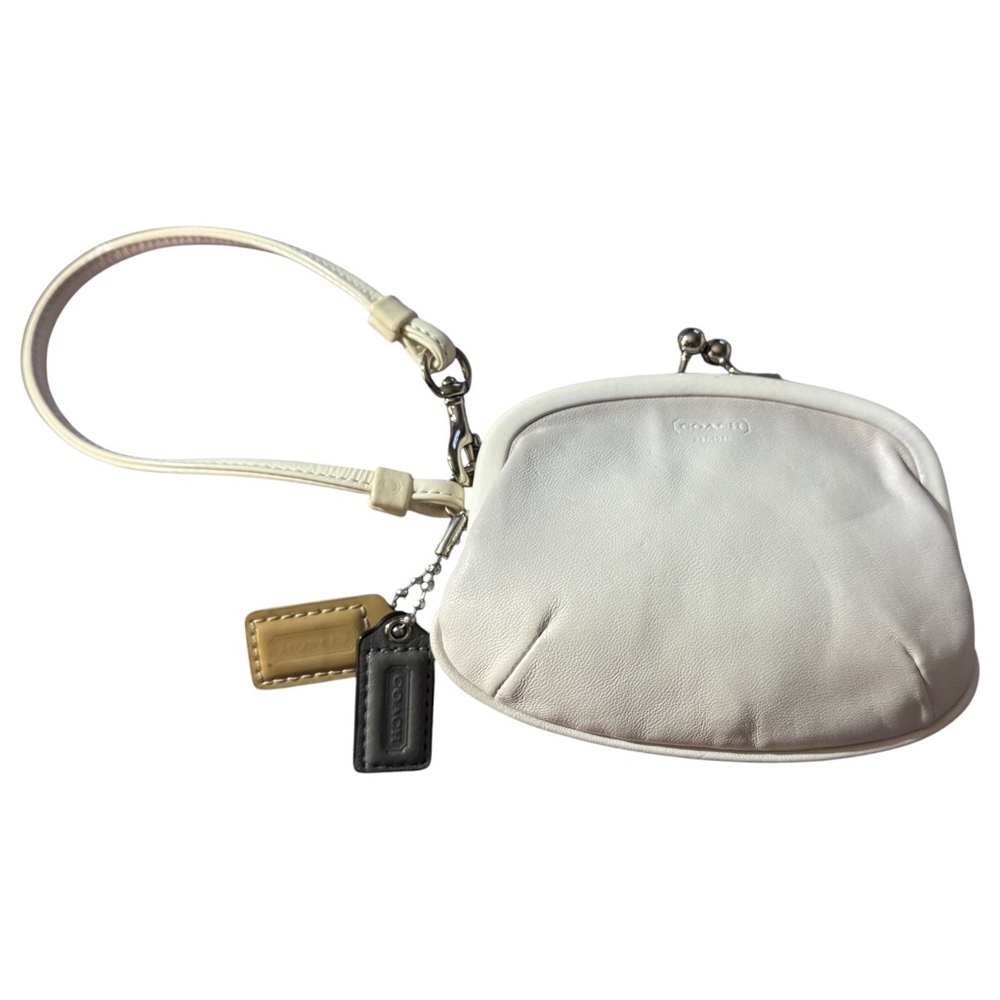 Vintage Coach White Leather Kiss-Lock Coin Purse/Wristlet